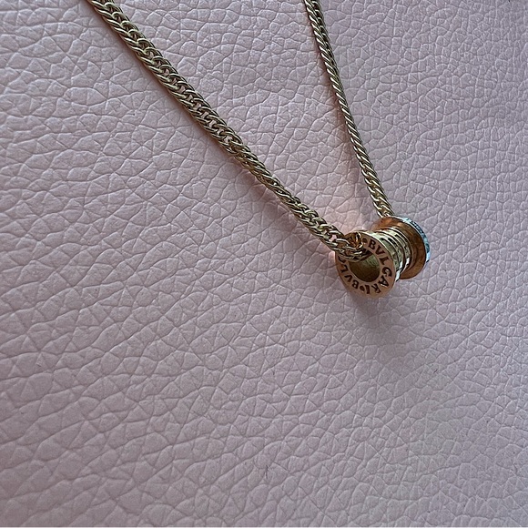 18K Bvlgari Inspired Pendant two-tone - Picture 2 of 8